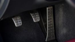 Hyundai Genesis Coupe - pedały