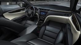 Cadillac XTS - pełny panel przedni