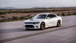 Dodge Charger SRT Hellcat (2015) - widok z przodu