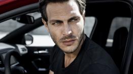 Peugeot 308 II Hatchback GTi (2016) - widok ogólny wnętrza z przodu