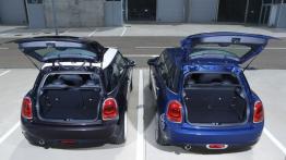 Mini Cooper D 2014 - wersja 5-drzwiowa - tył - bagażnik otwarty