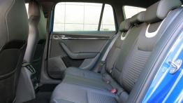 Skoda Octavia III RS Kombi 2.0 TSI (2013) - tylna kanapa