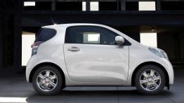 Toyota iQ - prawy bok