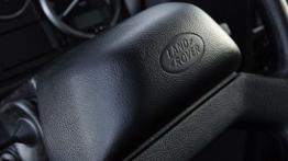 Land Rover Defender 2012 - kierownica