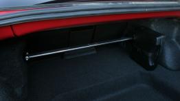 Mazda RX8 - bagażnik