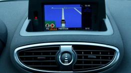 "Męska rzecz" - Renault Clio