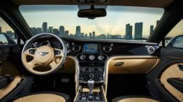 Bentley Mulsanne Speed (2015) - pełny panel przedni