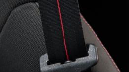 Peugeot 208 GTi 30th Anniversary Edition (2015) - pas bezpieczeństwa z przodu