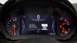 Opel Insignia Facelifting (2013) - komputer pokładowy