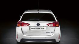 Toyota Auris II Hybrid Touring Sports (2013) - tył - reflektory wyłączone