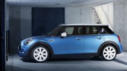 Mini Cooper S 2014 - wersja 5-drzwiowa - lewy bok
