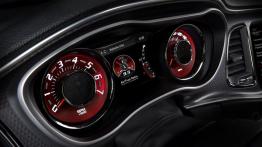 Dodge Challenger SRT Hellcat (2015) - zestaw wskaźników