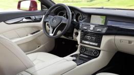 Mercedes CLS Shooting Brake - kokpit