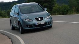 Seat Toledo III - przód - reflektory wyłączone