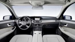 Mercedes E 350 CDI 4MATIC W212 kombi - pełny panel przedni
