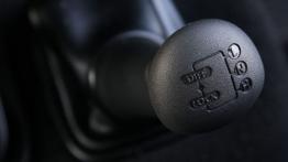 Land Rover Defender 2012 - inny element wnętrza z przodu