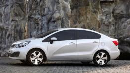 Kia Rio sedan 2012 - lewy bok