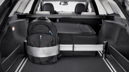 Toyota Avensis III kombi Facelifting - bagażnik, akcesoria