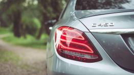 Mercedes C450 AMG Sport - mocny śpioch