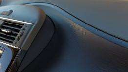 Nissan Pulsar (2014) - deska rozdzielcza