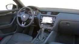 Skoda Octavia III RS Kombi 2.0 TDI (2013) - pełny panel przedni