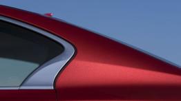 Infiniti Q50 2.0 Turbo (2014) - słupek C