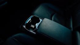 Toyota Prius Plug-in - galeria redakcyjna (5) - pod?okietnik tylny