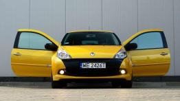 "Męska rzecz" - Renault Clio