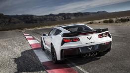 Chevrolet Corvette C7 Z06 Coupe (2015) - widok z tyłu