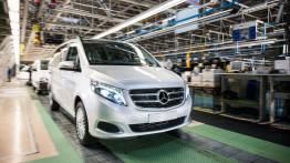 Mercedes klasy V (2014) - taśma produkcyjna