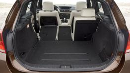 BMW X1 - tylna kanapa złożona, widok z bagażnika