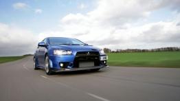 Mitsubishi Lancer Evolution X FQ-400 - widok z przodu