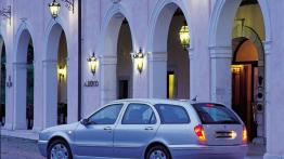 Lancia Lybra - lewy bok