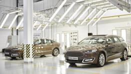 Ford Vignale Mondeo Kombi (2015) - taśma produkcyjna