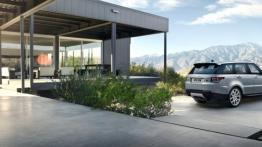 Land Rover Range Rover Sport II (2014) - widok z tyłu