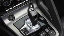 Jaguar F-Type V6 Satellite Grey - skrzynia biegów