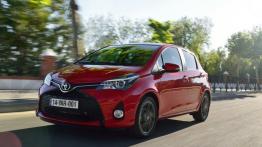 Toyota Yaris III Facelifting (2014) - lewy bok