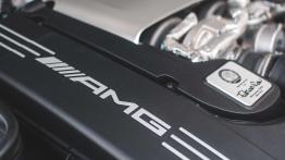 Mercedes-Benz C Coupe - elegancko czy brutalnie?