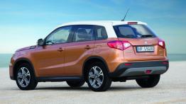 Suzuki Vitara 2015 - widok z tyłu