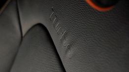 Hyundai Sonata YF Facelifting Sport 2.0T (2015) - fotel kierowcy, widok z przodu