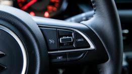Suzuki Jimny 1.5 102 KM - galeria redakcyjna - sterowanie w kierownicy