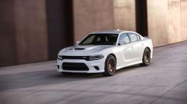 Dodge Charger SRT Hellcat (2015) - widok z przodu
