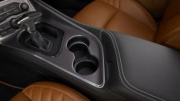 Dodge Challenger SRT Hellcat (2015) - schowek na kubki