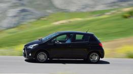 Toyota Yaris III Facelifting (2014) - lewy bok