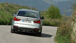 BMW 335i Gran Turismo M Sport Package (2014) - widok z tyłu