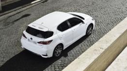 Lexus CT 200h Facelifting (2014) - widok z góry