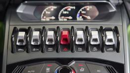 Lamborghini Huracan LP 610-4 (2014) - konsola środkowa