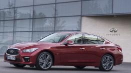 Infiniti Q50 2.0 Turbo (2014) - lewy bok