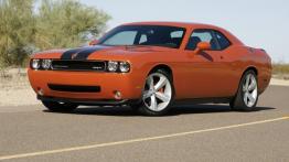 Dodge Challenger SRT8 - widok z przodu