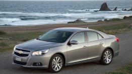 Chevrolet Malibu 2013 - lewy bok